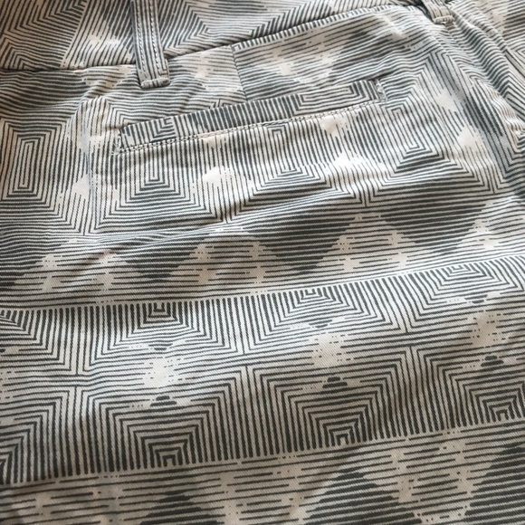 Caslon Grey + Cream Chino Shorts with Stretch - Picture 4 of 4